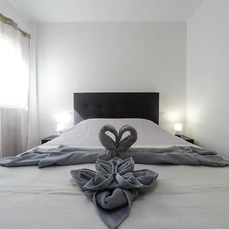 The Family - 3 Bedrooms In Town Center *