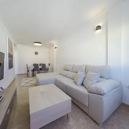 The Family - 3 Bedrooms In Town Center Lejlighed